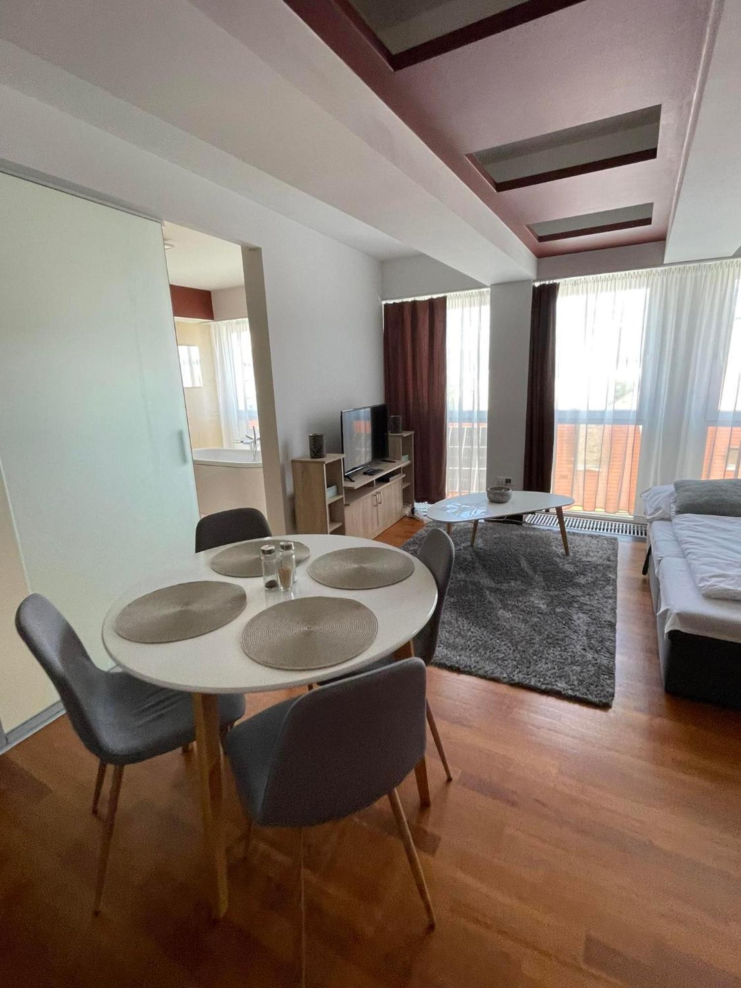 Klapka-Lak Apartman Eger Exterior photo